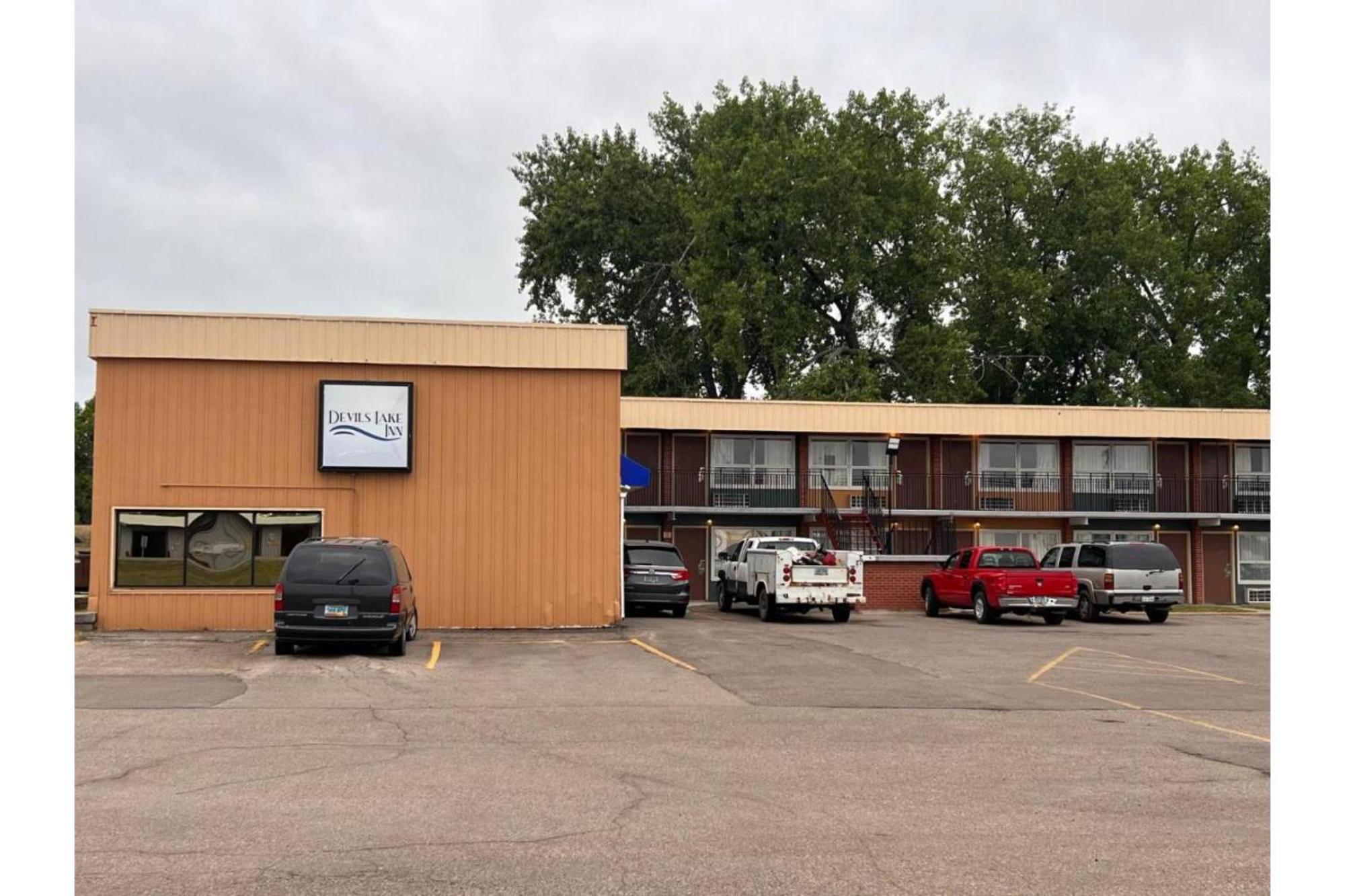 Devils Lake Inn By Oyo Near Devils Lake Regional Airport 외부 사진