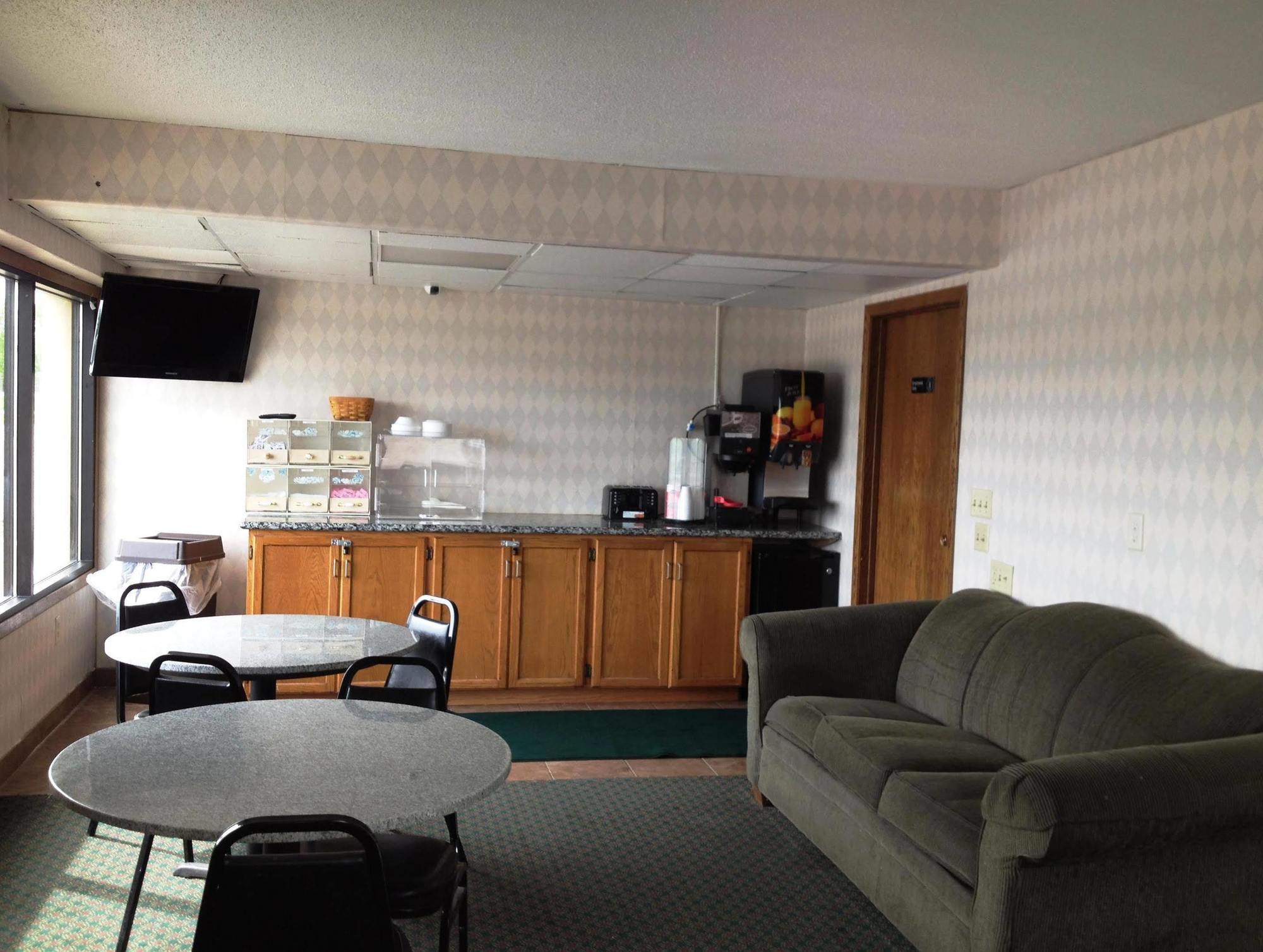 Devils Lake Inn By Oyo Near Devils Lake Regional Airport 외부 사진